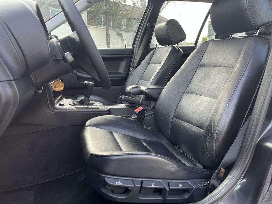 BMW 320i Touring E36 - 6 Cilindros