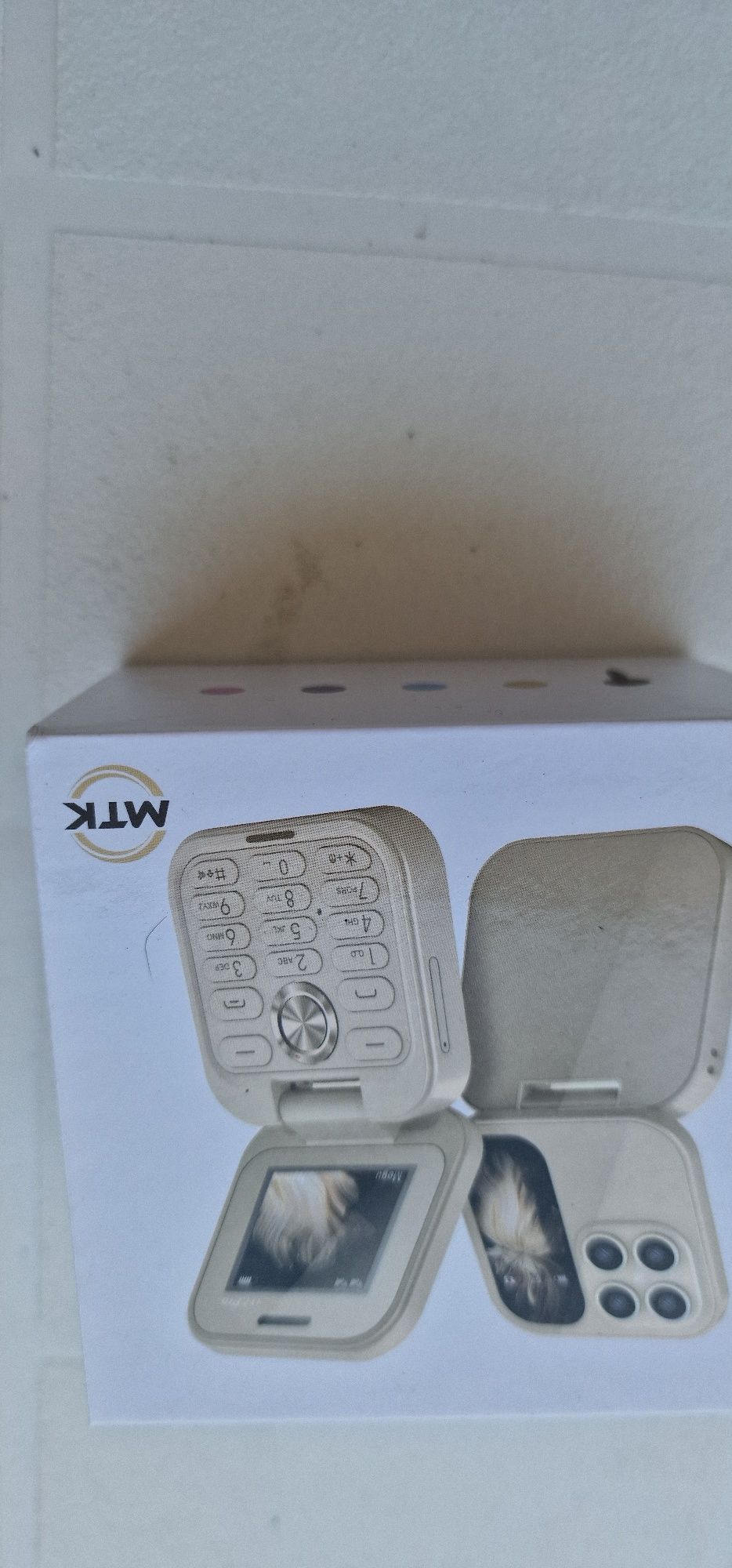 Telemovel pequenino 2 cartões  novo potente.