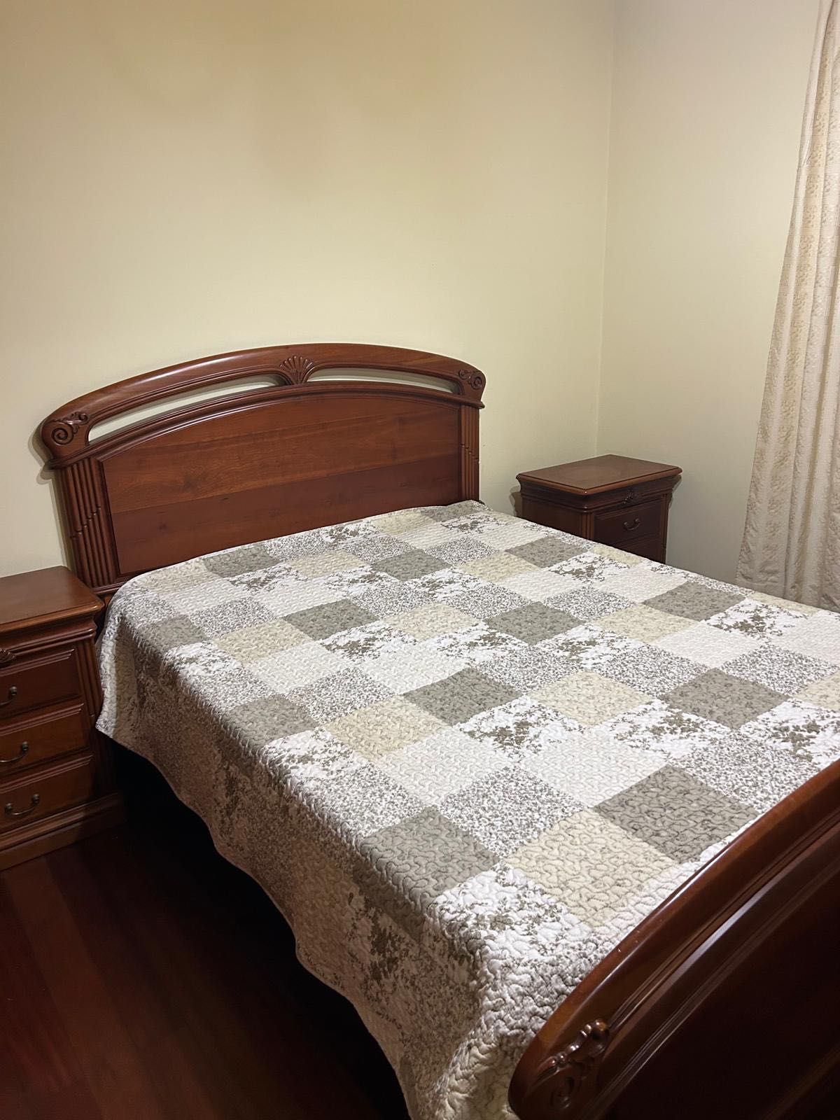 Conjunto quarto cerejeira maciça