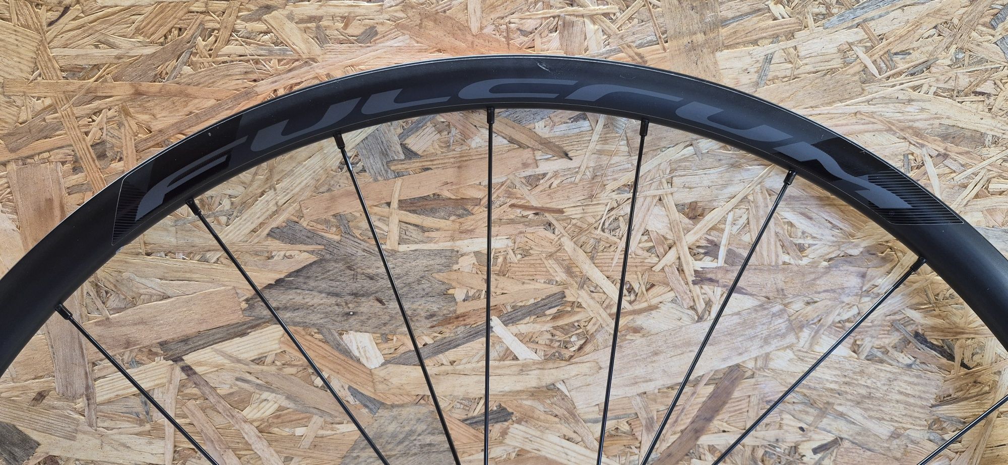 Nowe. Koło Fulcrum Racing 600DB. Przód.
