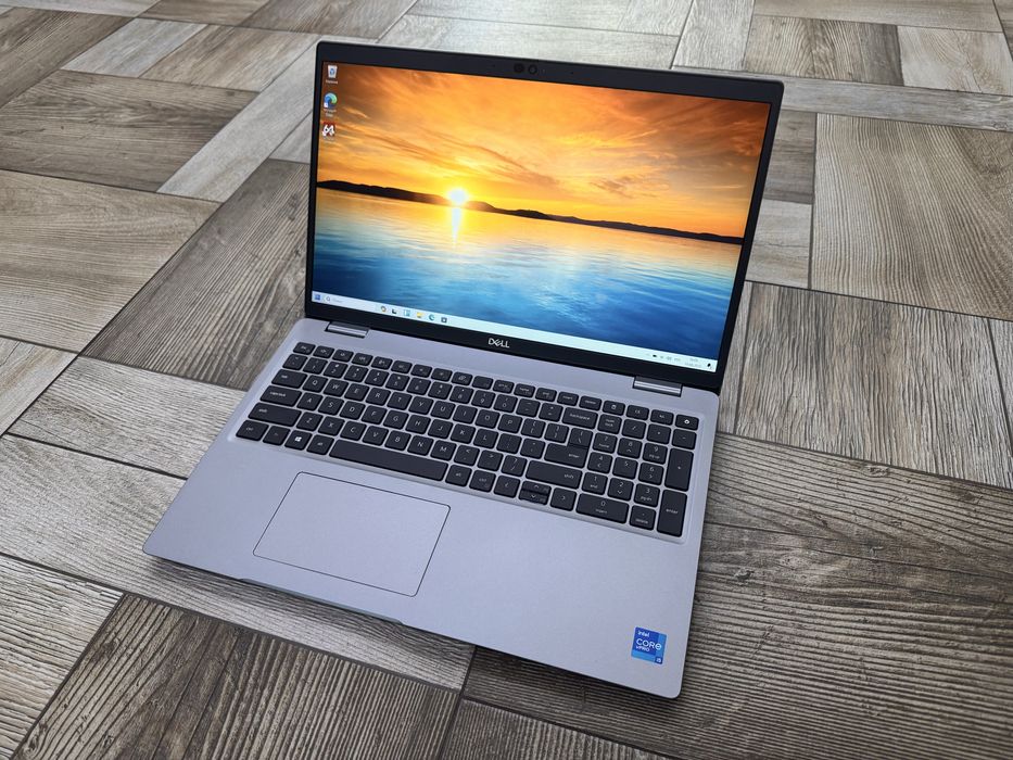 Потужний ноутбук Dell Latitude 5520 i5 11 покоління 16/256GB (512)