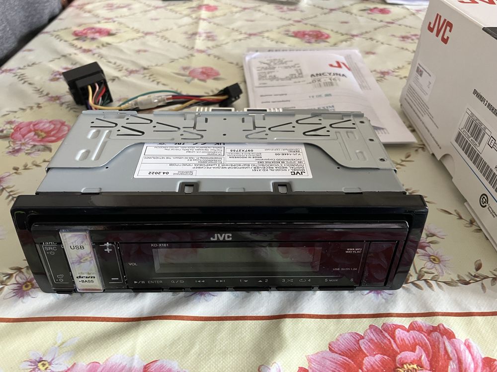 Radio JVC KD-X161