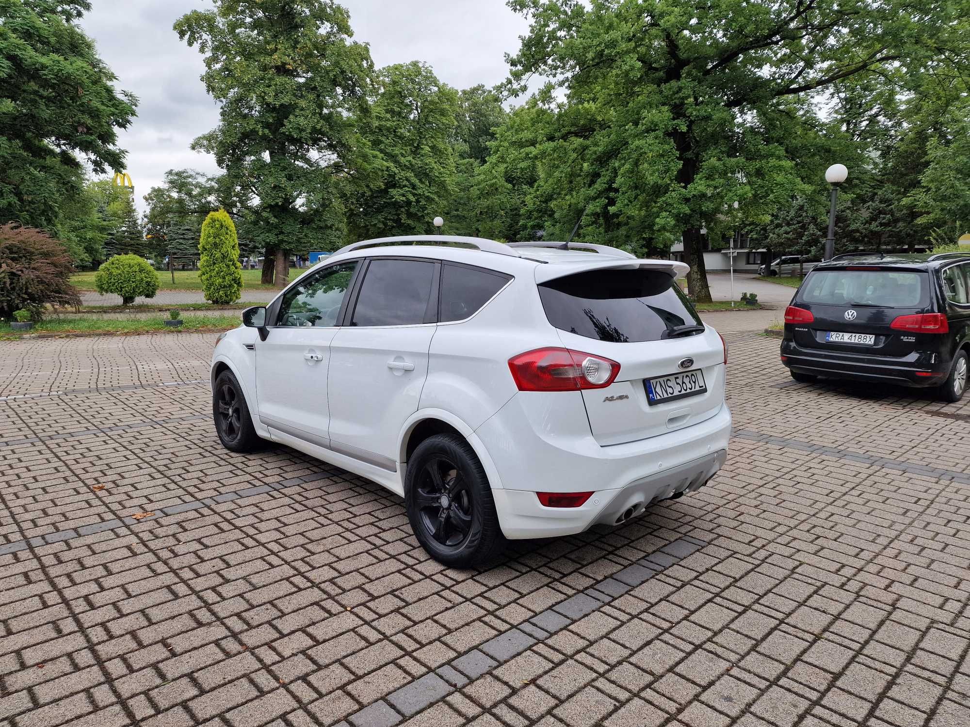 Ford KUGA Titanium*2.0 TDCi*140 PS*Panorama*Klima