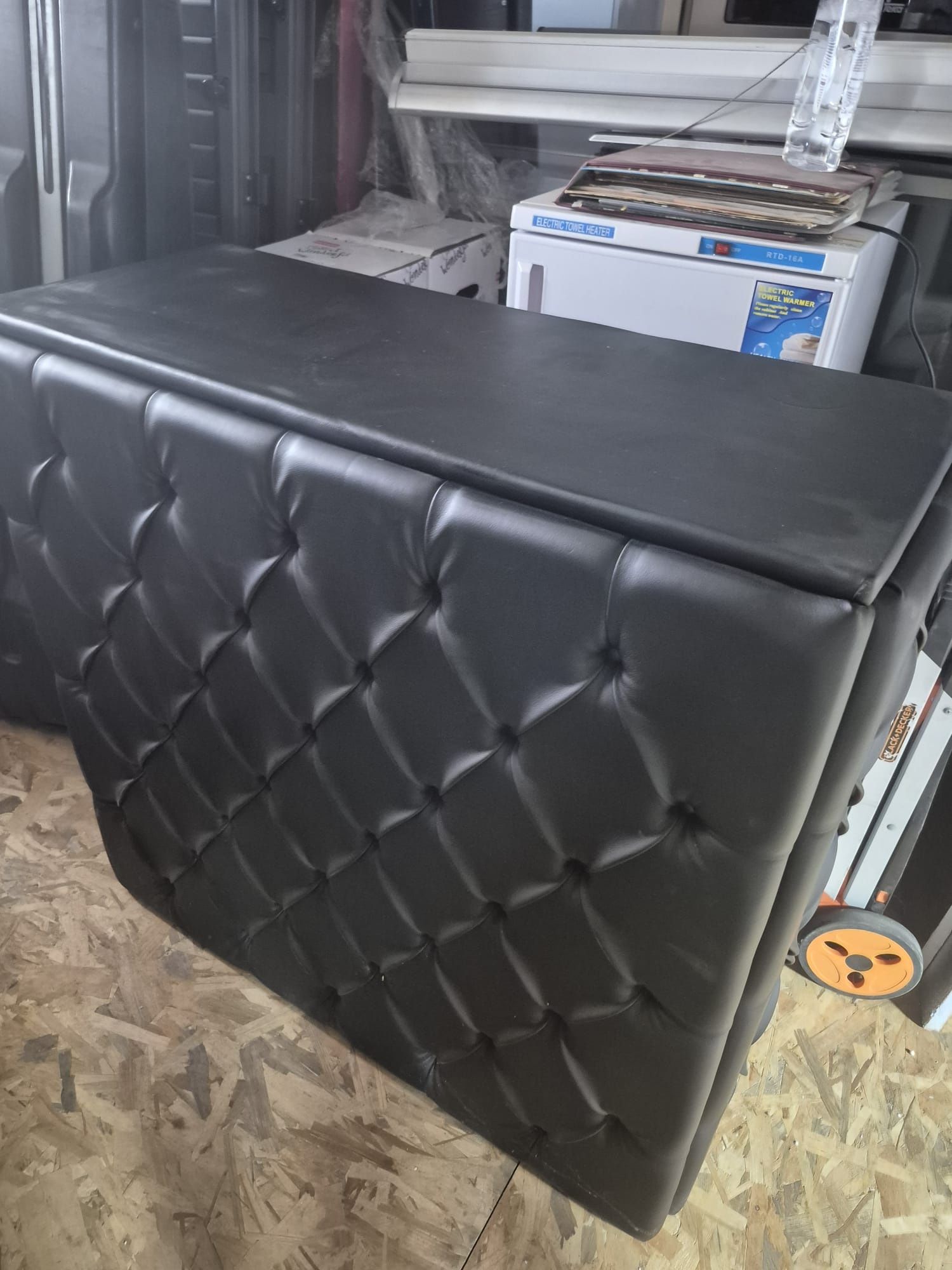 Balcão capitonê Preto, 110x45cm altura100cm