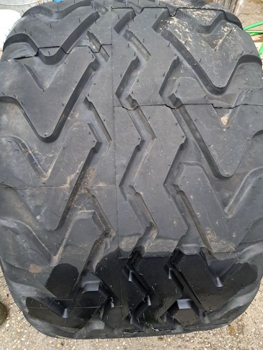 Vredestein 620/40r22.5 NOWA