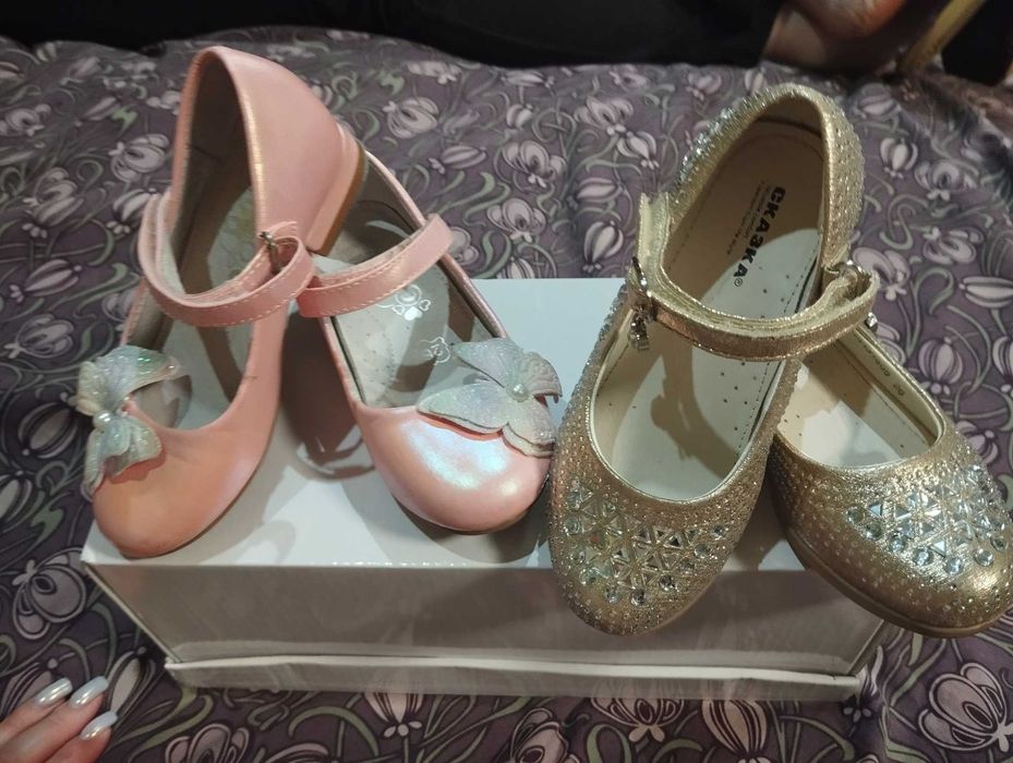 Туфлі на дівчинку