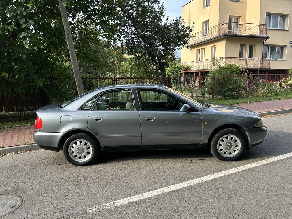Audi A4 B5 2.4 LPG Quattro