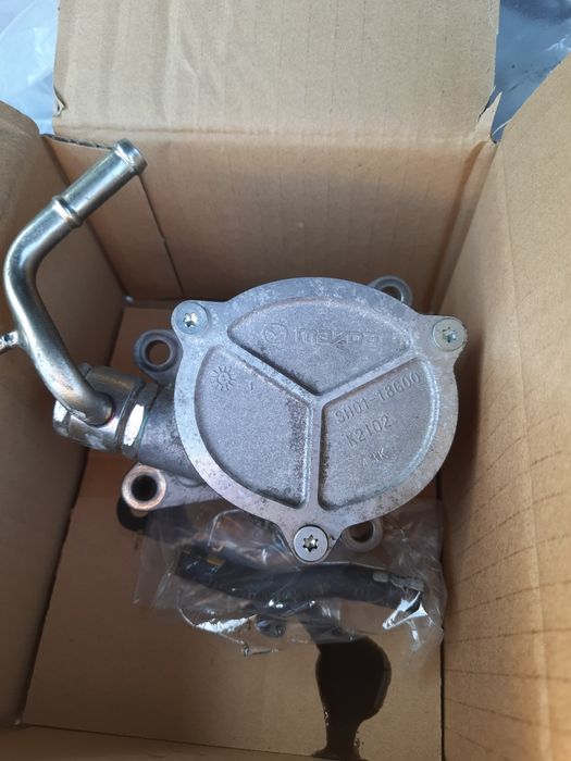 Оригінальний Насос вакуумний Mazda CX-5 KE 2.2 DIESEL (б/в) Бельгія