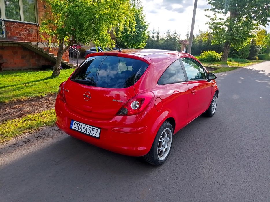 Opel Corsa 1,4 gaz sprowadzony zarejestrowany