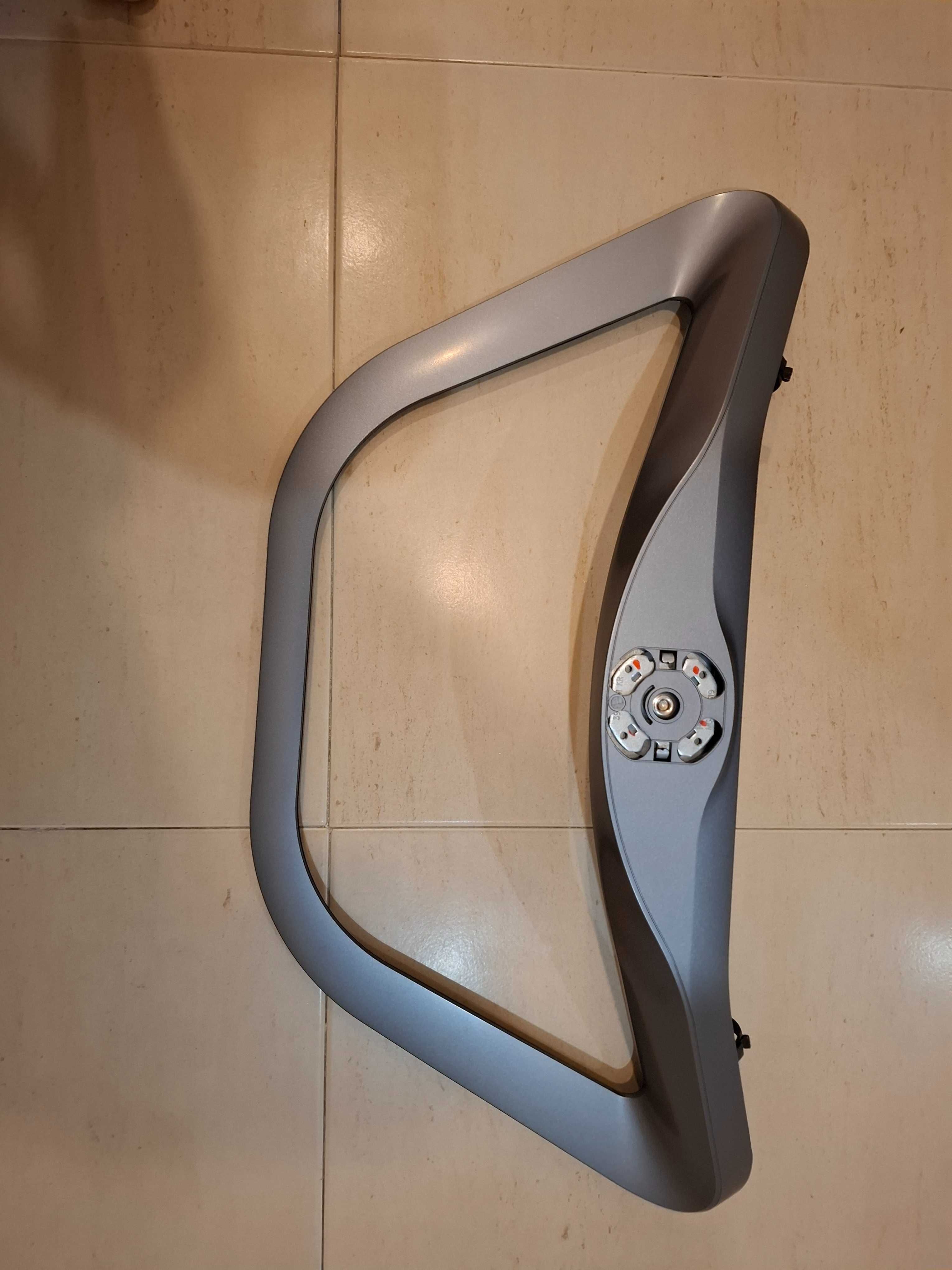 Suporte de TV prateado para LG 47