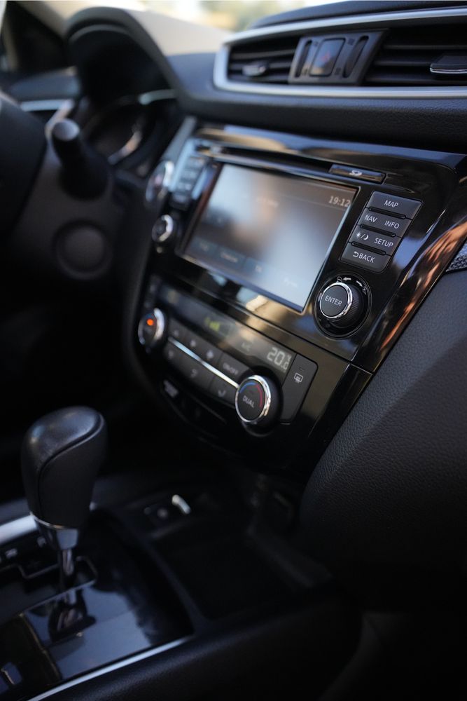 Продам Nissan X-Trail 2016