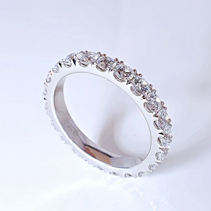 EKSKLUZYWNA obrączka rząd brylantów szerokość 2.7mm 1.8ct białe złoto