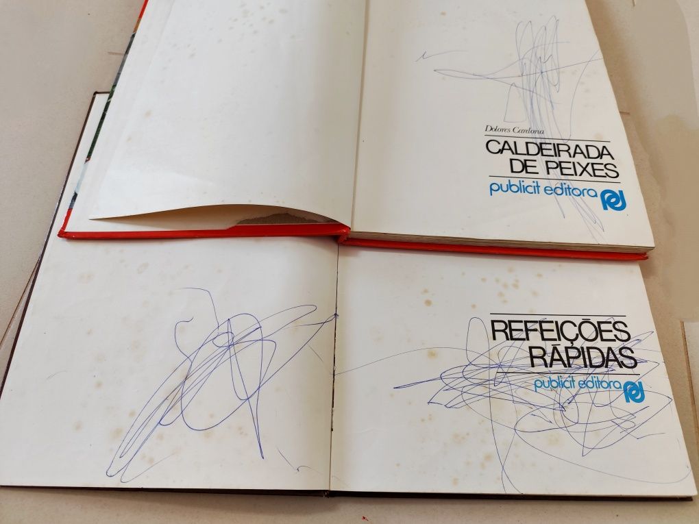 4 Livros de Culinária - Enciclopédia da Mulher - Anos 70/80 (Vintage)