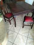 Vendo uma mesa extensível e 10 cadeiras