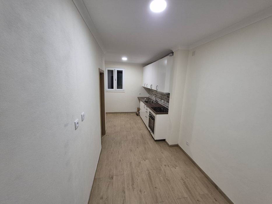 Arrenda-se apartamento Remodelado