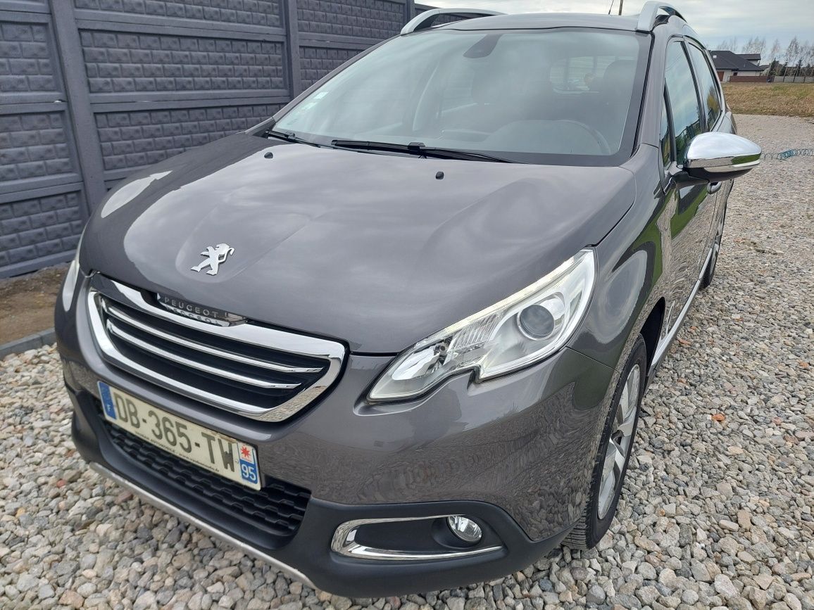 Peugeot 2008 1,6 hdi super stan 2013