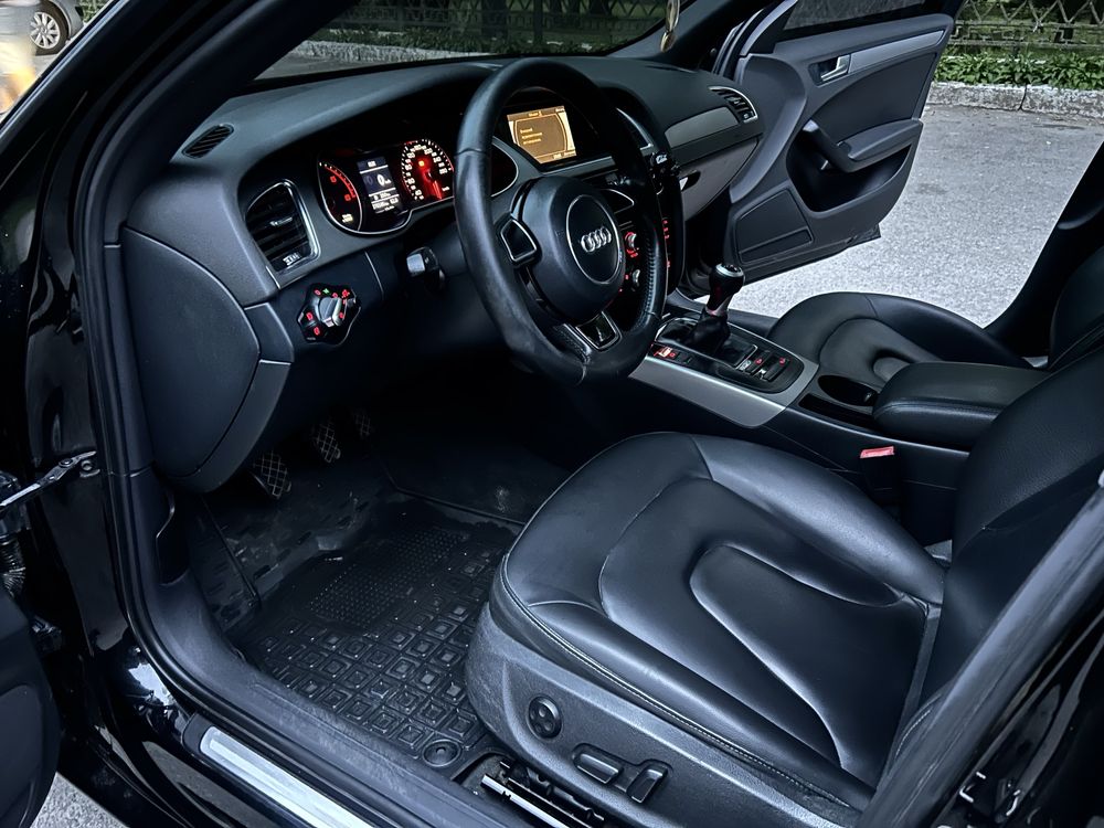 Продам А4 B8 2012р. 2.0 дизель рест на шкірі