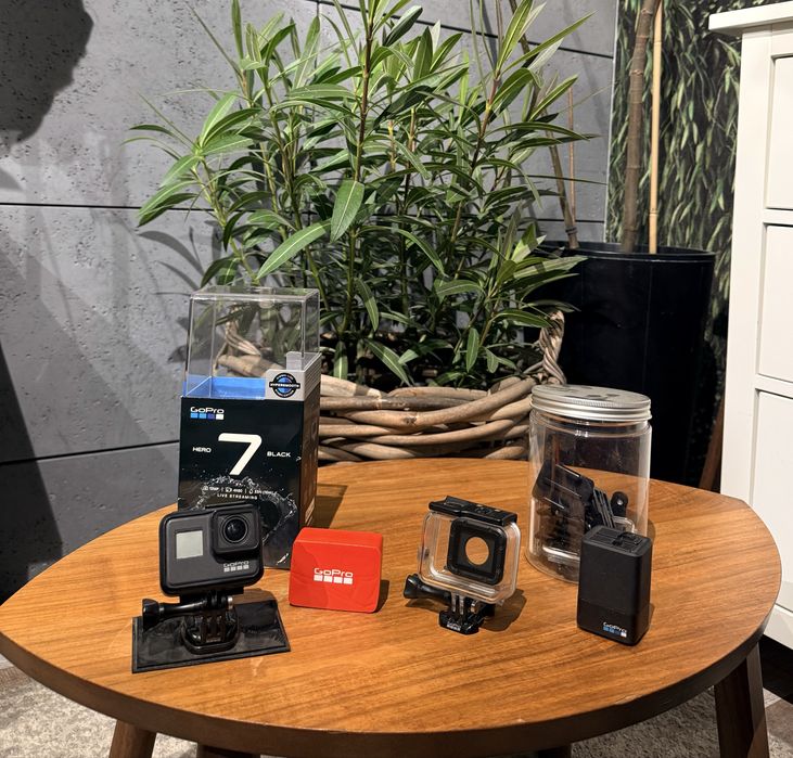 komplet Kamera sportowa GoPro HERO 7 Black 4K UHD wodoodporna