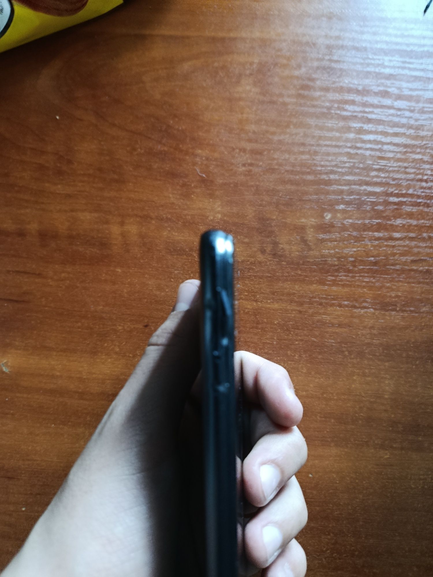 Сломанный Redmi Note 9T