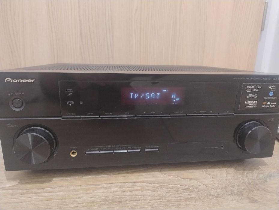 Amplituner AV Pioneer VSX-520