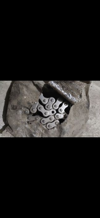 Ланцюги маю різні