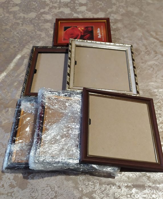Рамочки для фото или картин со стеклом. Деревянные.