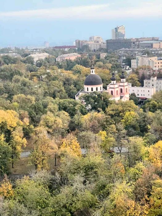 Уникальная 2-этажная квартира с ТЕРРАСОЙ на крыше. Посуточно, почасово