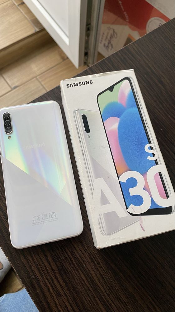 Продам Samsung a30s