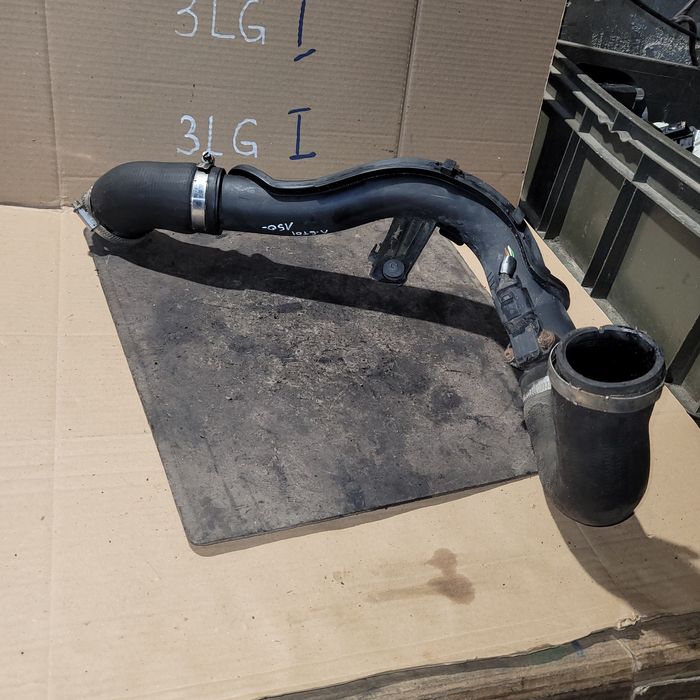 Rura wąż dolot powietrza skoda Fabia II vw seat 1.6TDI 2011r