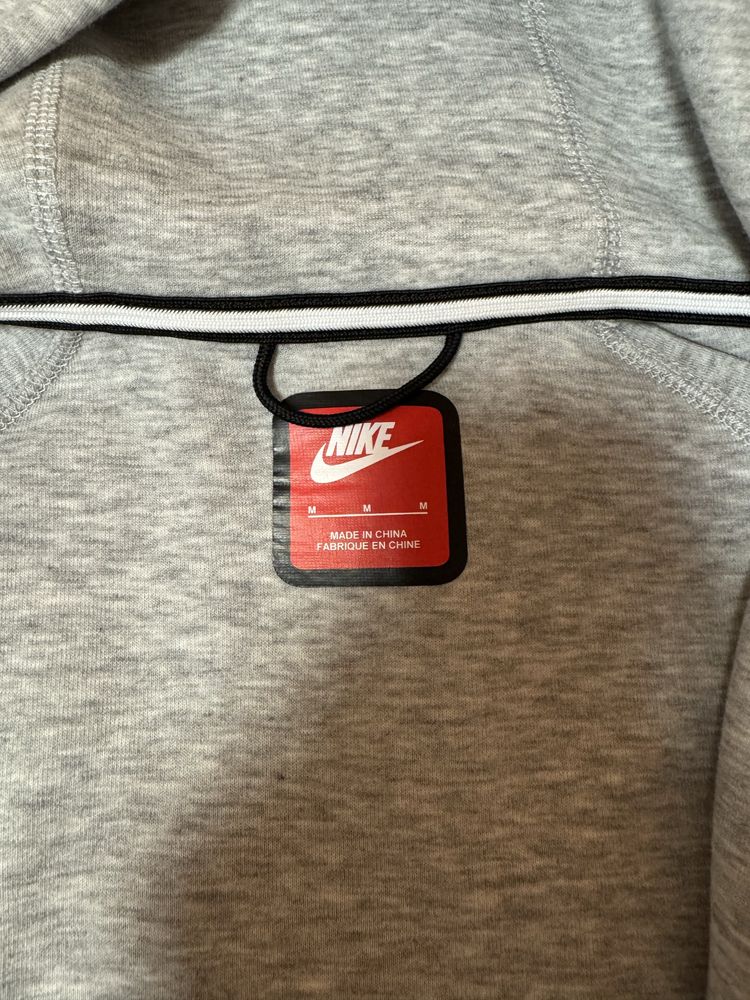 Nike tech fleece