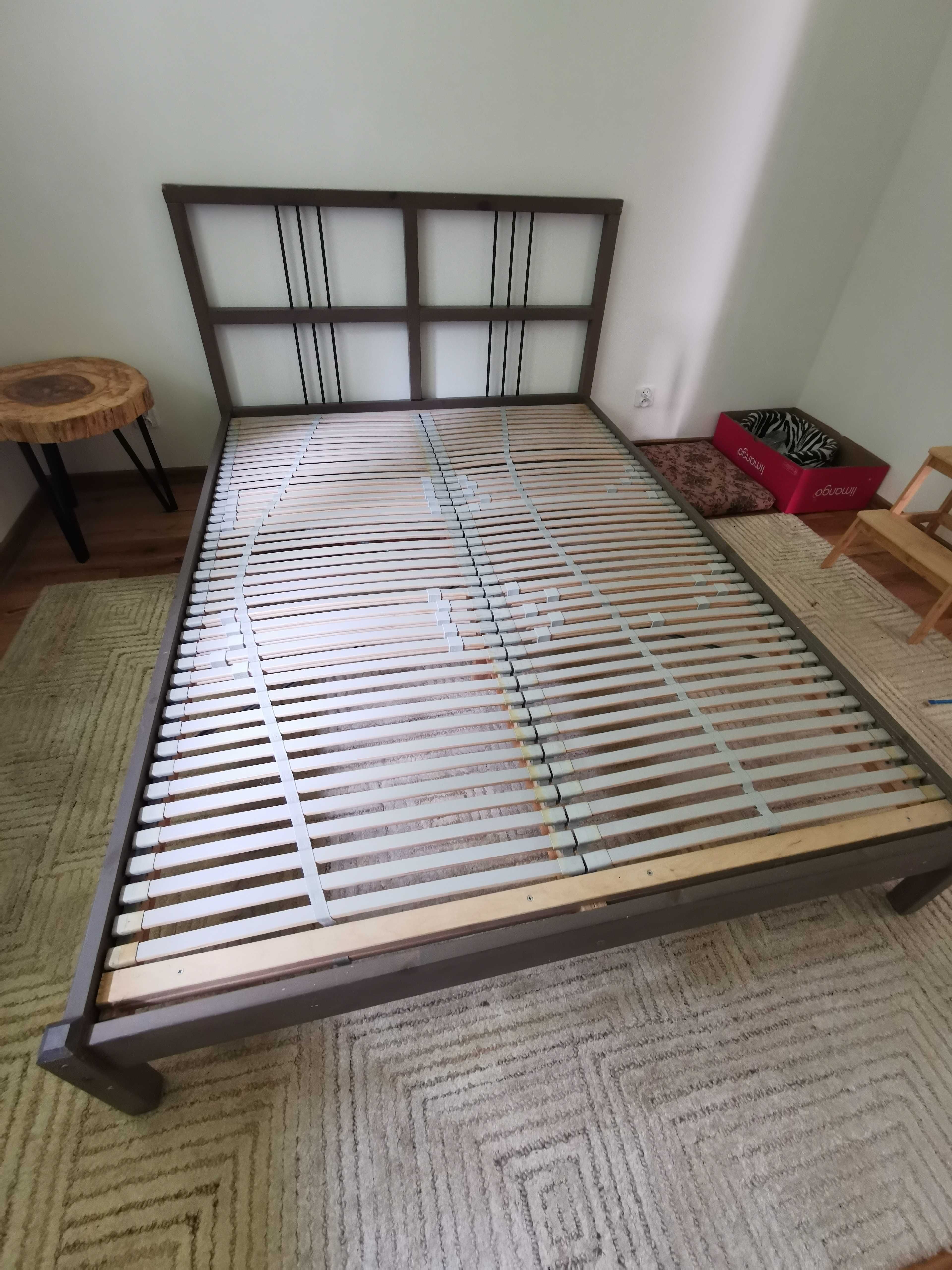 Łóżko Ikea Rykene 140x200 ze stelażem