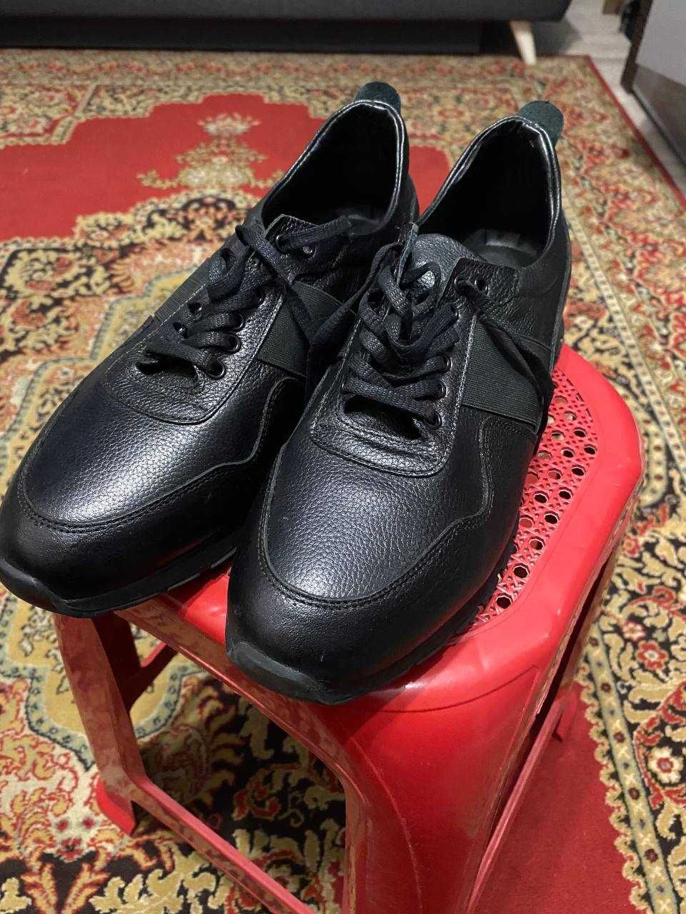 Чоловічі туфлі фірми Martinetto