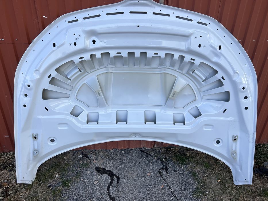 Капот  skoda kamiq