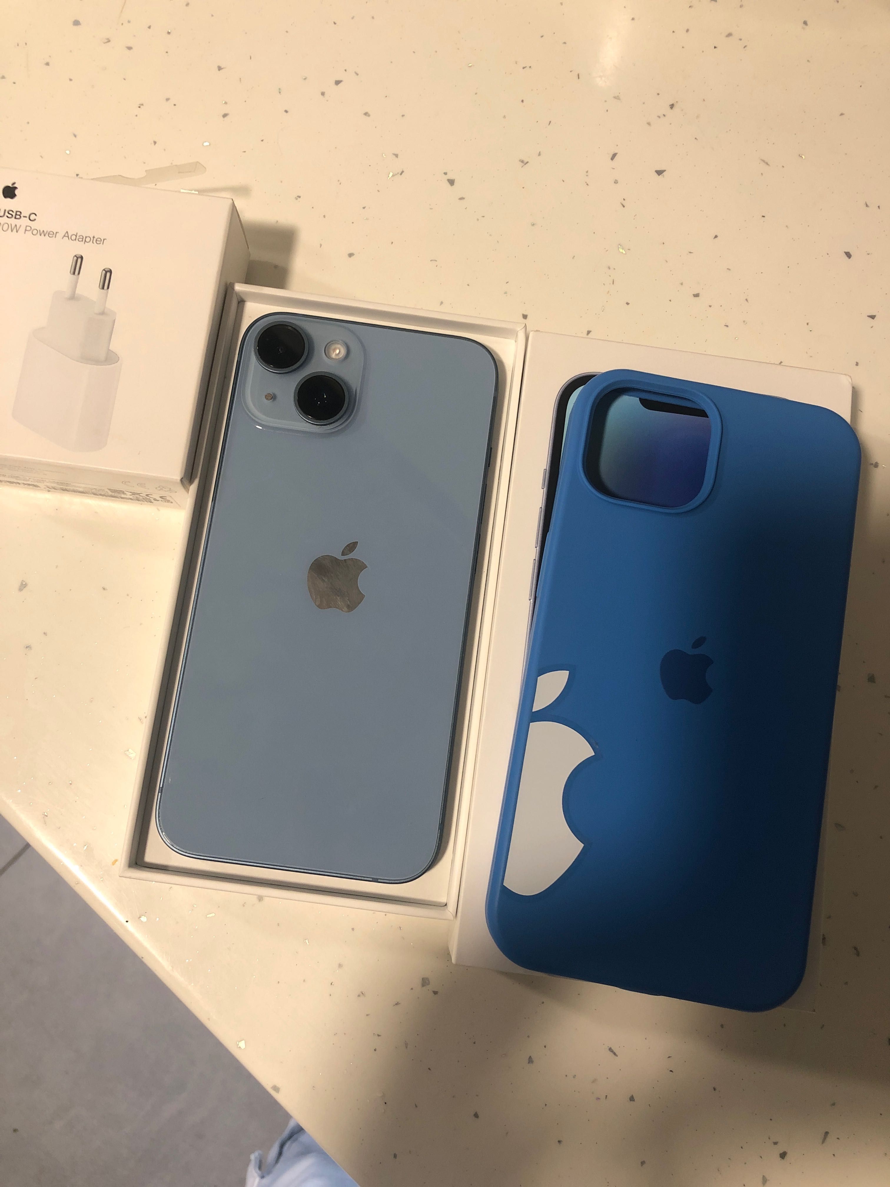 iPhone 14 azul 128g