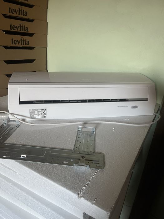 Инверторный кондиционер новый пользовались 2 месяца