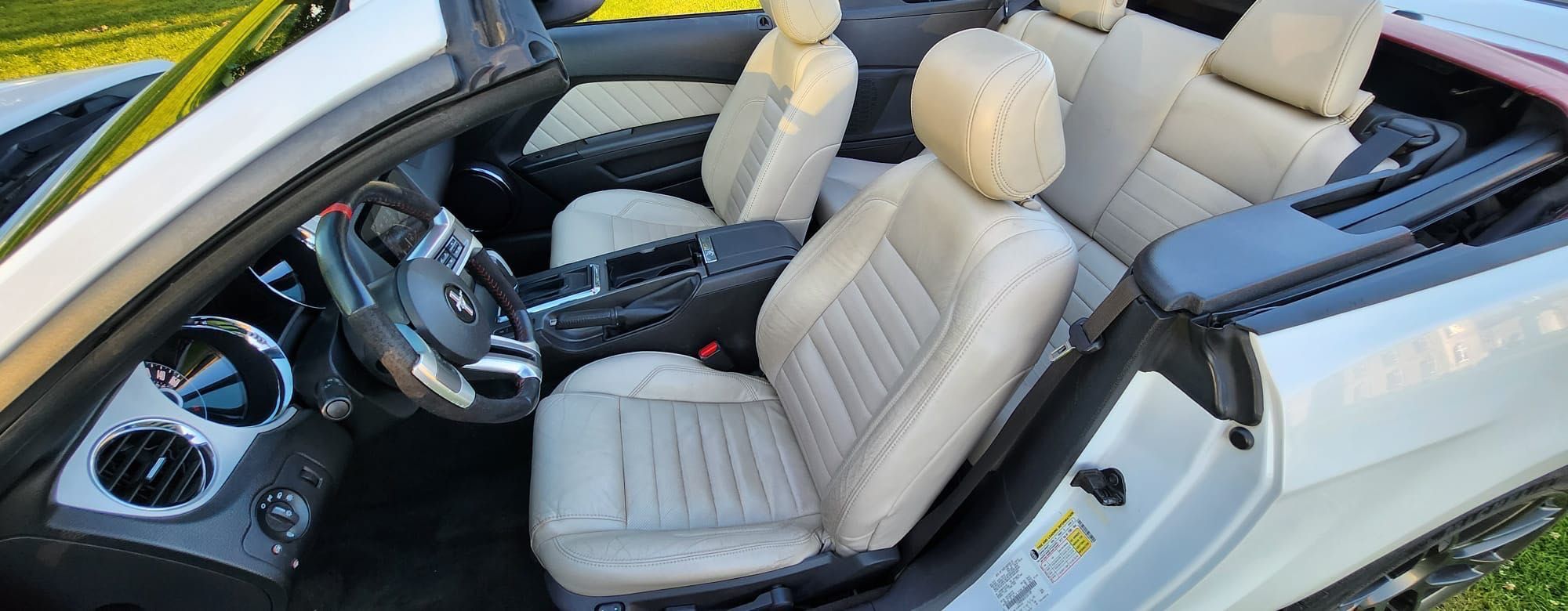 FORD MUSTANG 3.7 V6 - ÚNICO EM PORTUGAL (MATRICULA INGLESA)