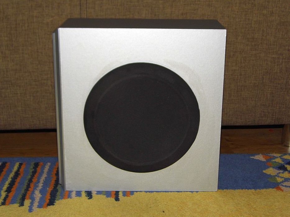 Subwoofer Samsung PS-WQ9. W pełni sprawny