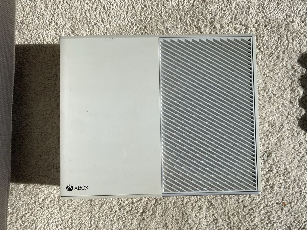 Microsoft XBOX ONE (SUNSET OVERDRIVE Special Edition) em branco
