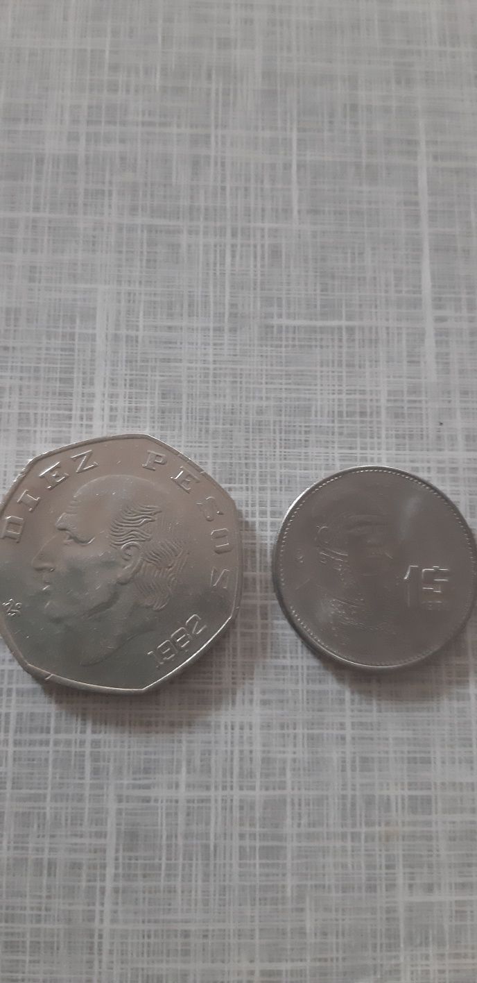 Monety meksykańskie Diez Pesos plus 1 Dollar