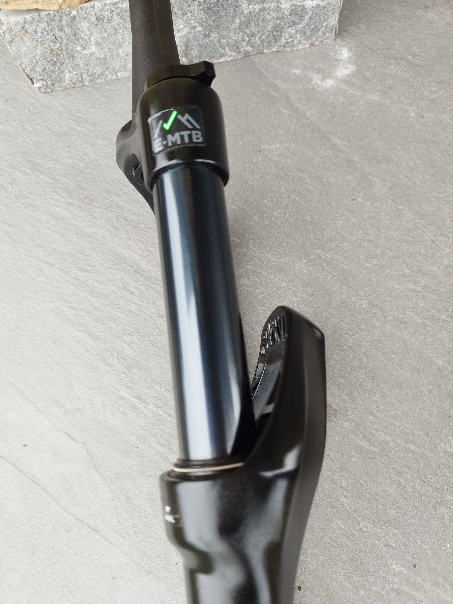 Amortyzator rock shox 29 MTB recon