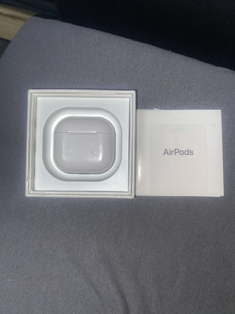 AirPods 4 ANC лівий навушник