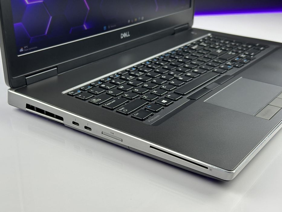 Laptop DELL Precision 7740 | Xeon E-2276M / FHD / RTX 4000 / US / FV23
