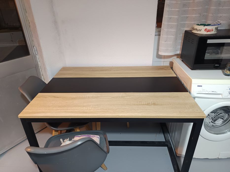 Mesa de cozinha e 3 cadeiras