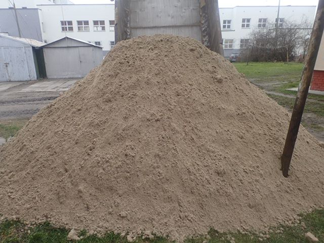 Piasek piach żwir kruszywa z transportem od 1 tony do 25 ton