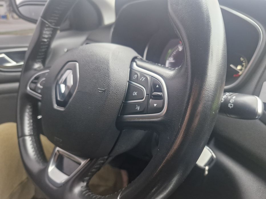 Renault Megane 4  2018 дизель 1.5 в шикарном состоянии !