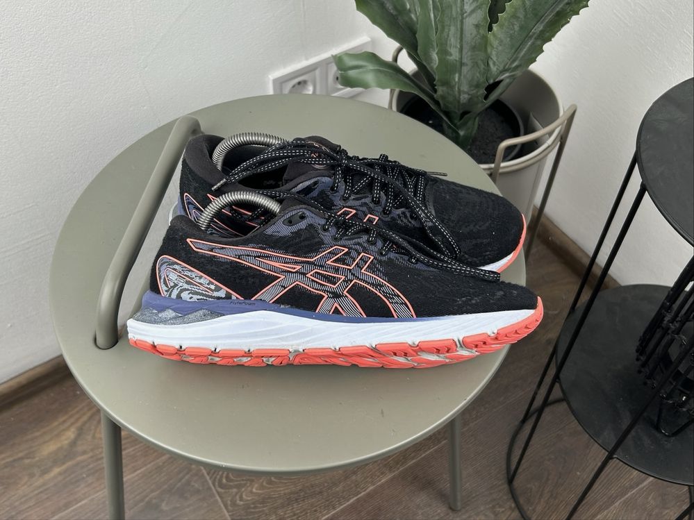 Оригінал! Кросівки Asics Gel Cumulus 40.5 розмір 1075