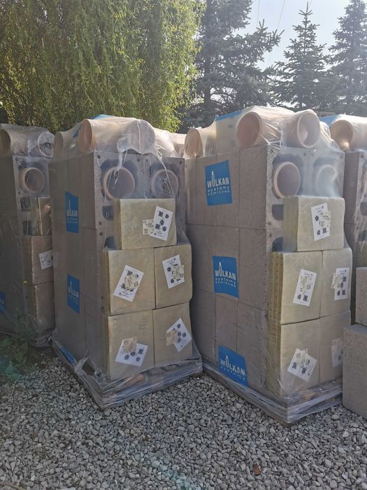 Komin dymowy z podwójną wentylacją