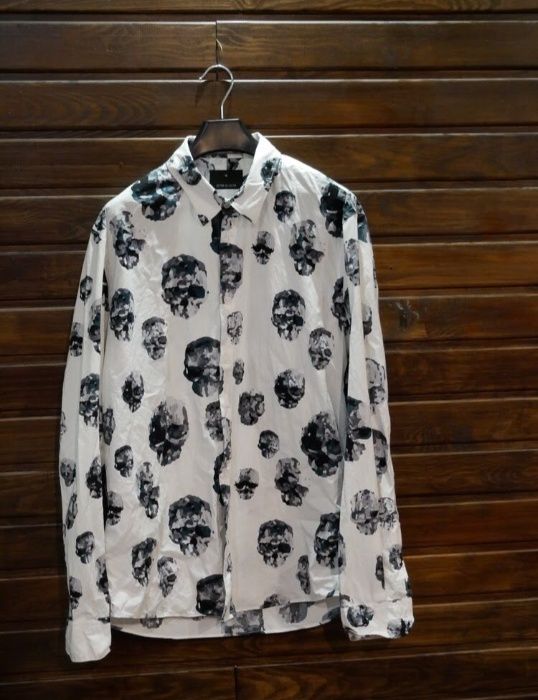 Стильная рубашка в черепах от Junk de Luxe Casual Style