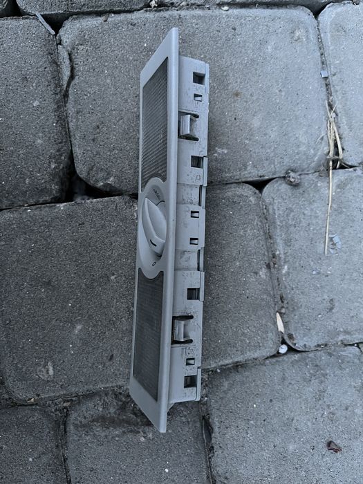 Тауран 2008 р світло салону