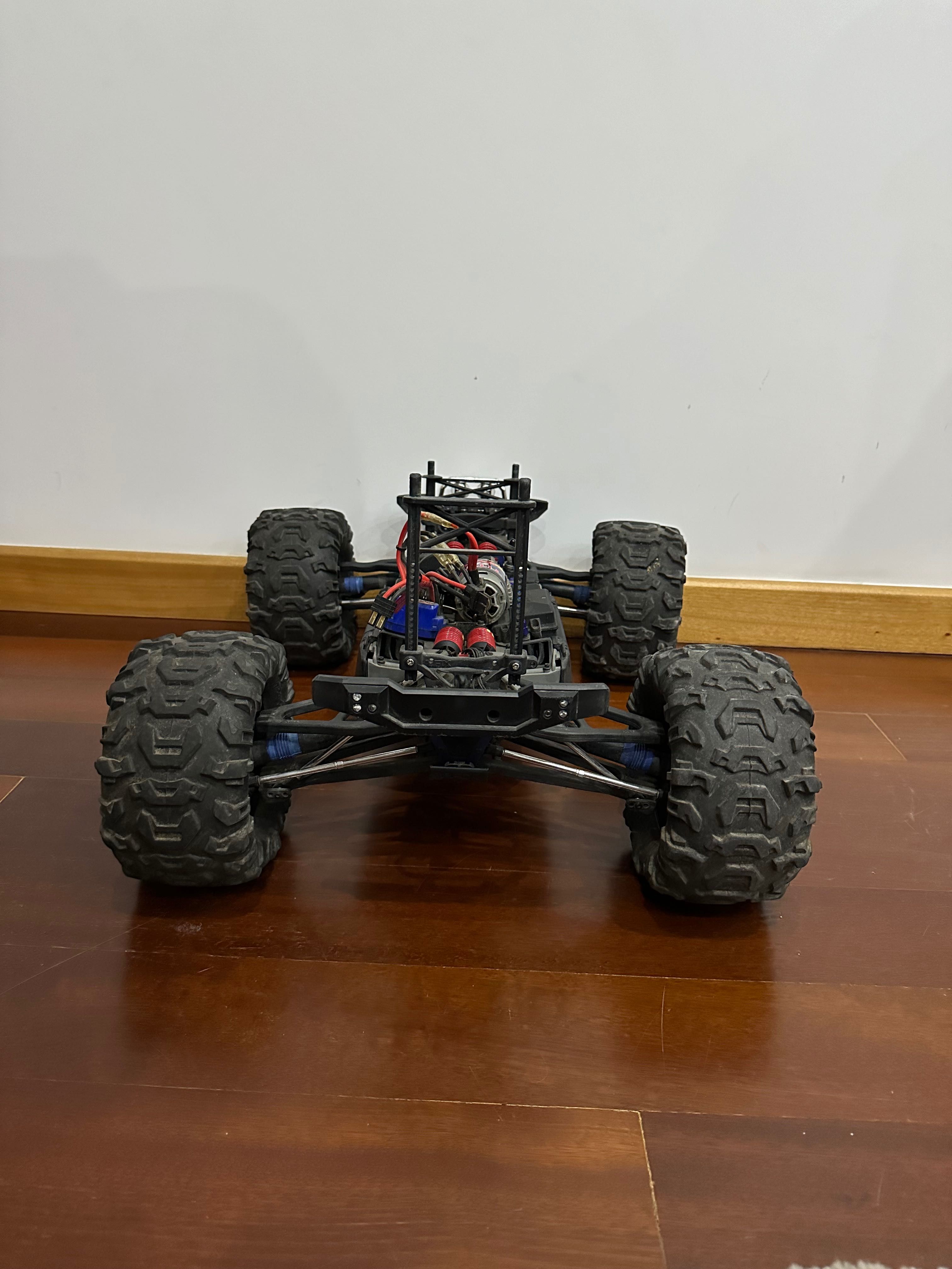 Carro a bateria Traxxas